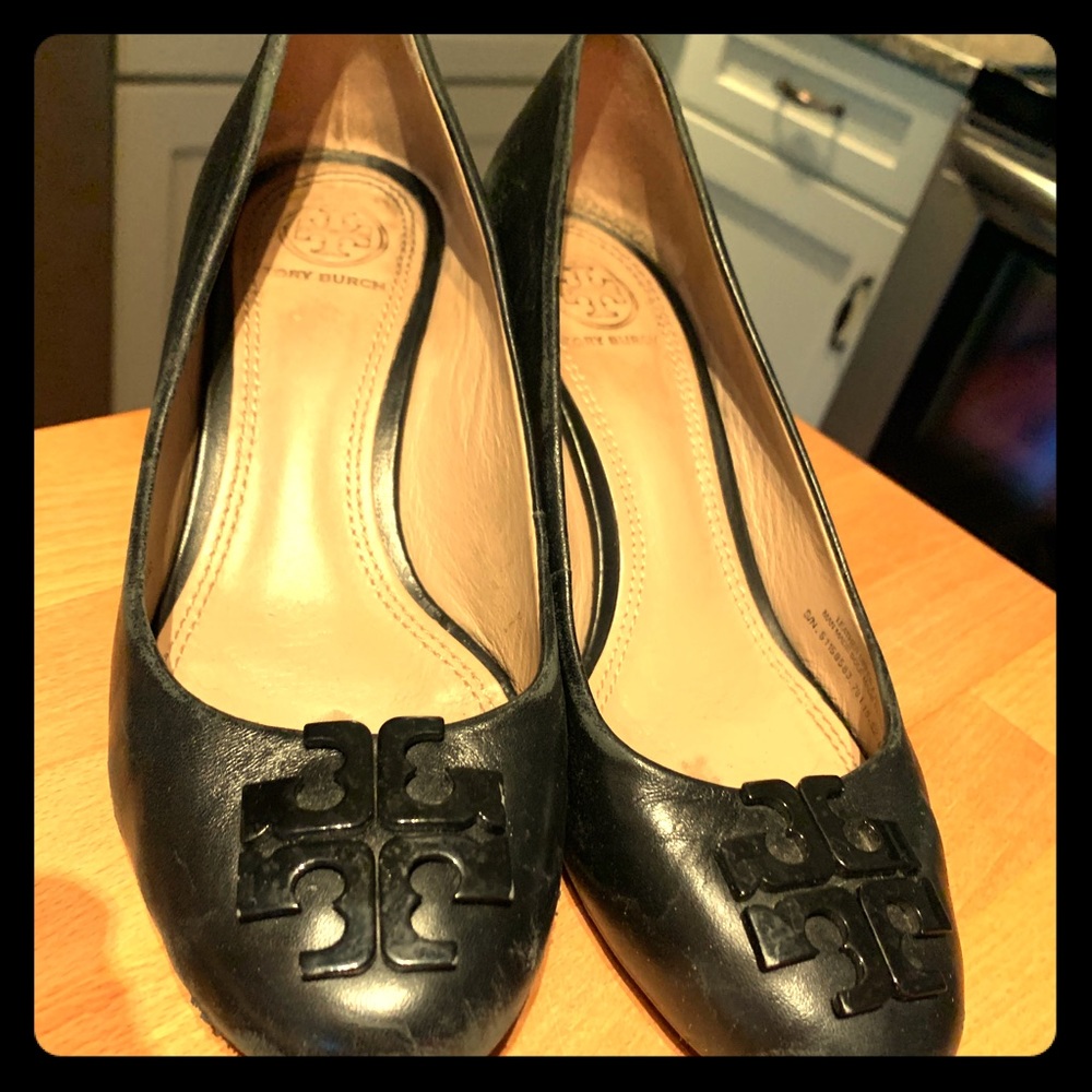 Tory Burch 6.5 black wedges